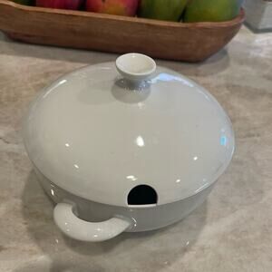 Porcelain Arzberg Germany soup tureen /serving bowl